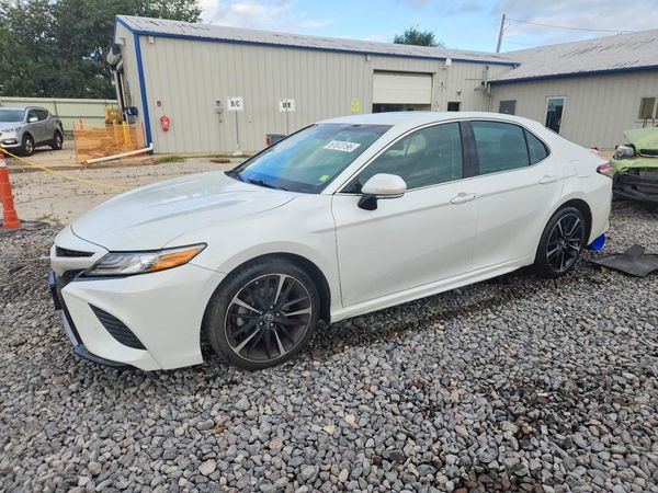 2018 TOYOTA CAMRY XSE