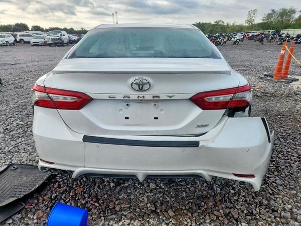 2018 TOYOTA CAMRY XSE