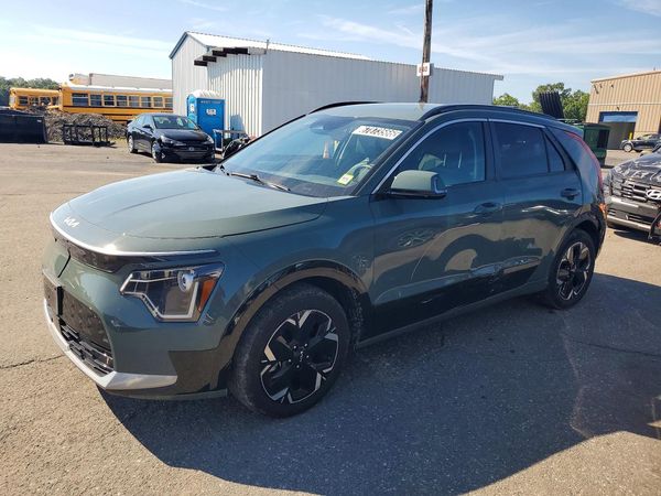 2023 KIA NIRO