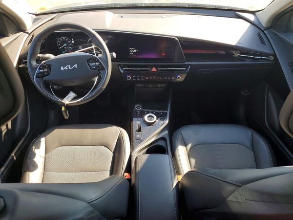2023 KIA NIRO Wind