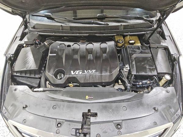 2018 CADILLAC XTS Luxury — Engine bay