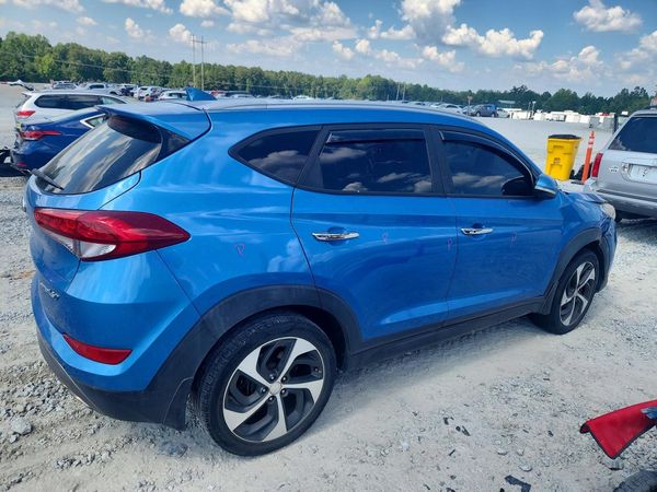 2016 HYUNDAI TUCSON