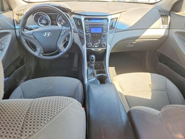 2013 HYUNDAI SONATA