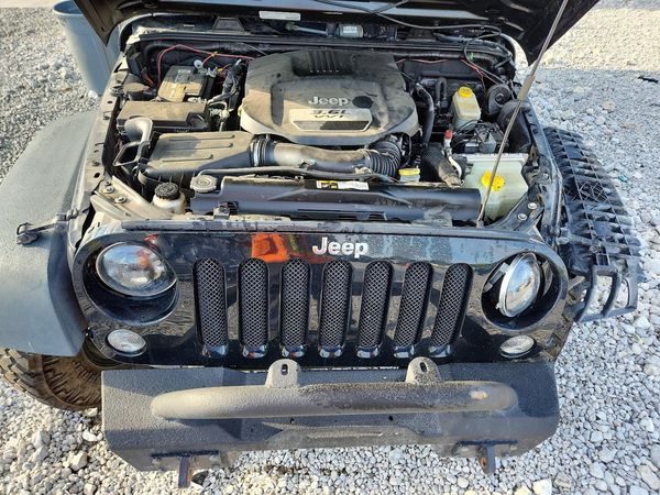 2014 JEEP WRANGLER Sport — Engine bay