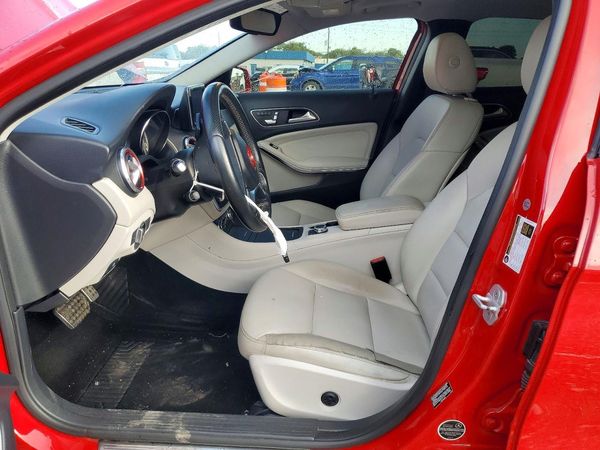 2015 MERCEDES-BENZ GLA GLA250 4-MATIC