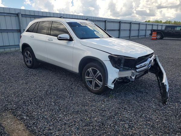 2020 MERCEDES-BENZ GLC