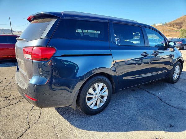 2016 KIA SEDONA
