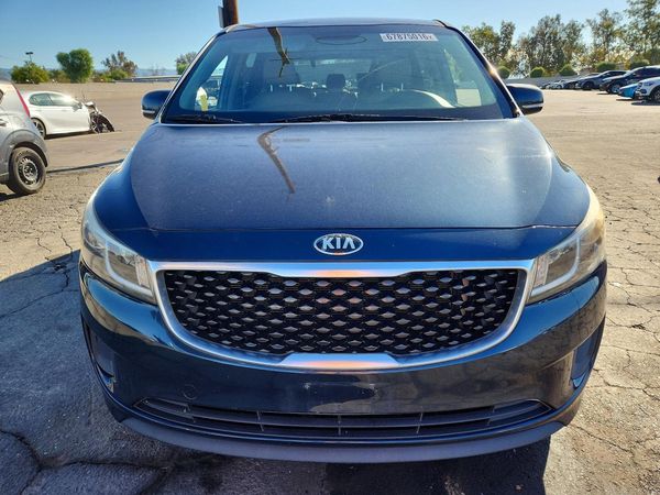 2016 KIA SEDONA