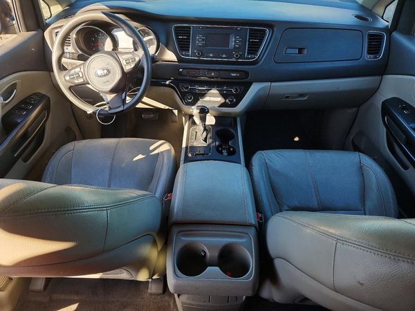 2016 KIA SEDONA