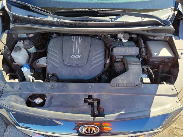 2016 KIA SEDONA