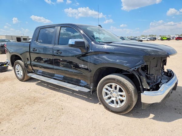 2025 CHEVROLET SILVERADO LT — Passenger 3/4
