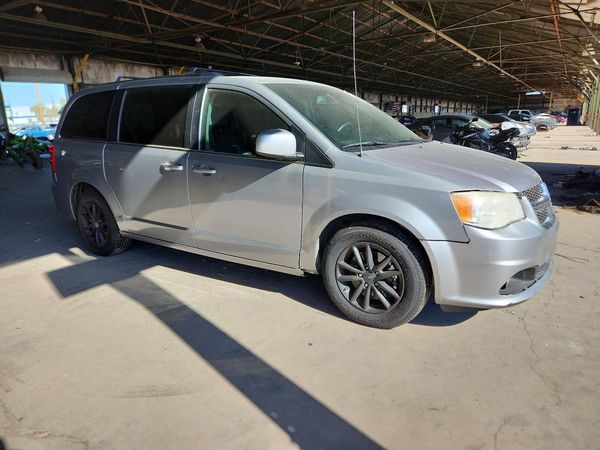 2019 DODGE CARAVAN SXT — Passenger 3/4