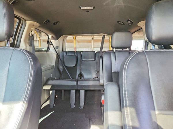 2019 DODGE CARAVAN SXT — SUVN