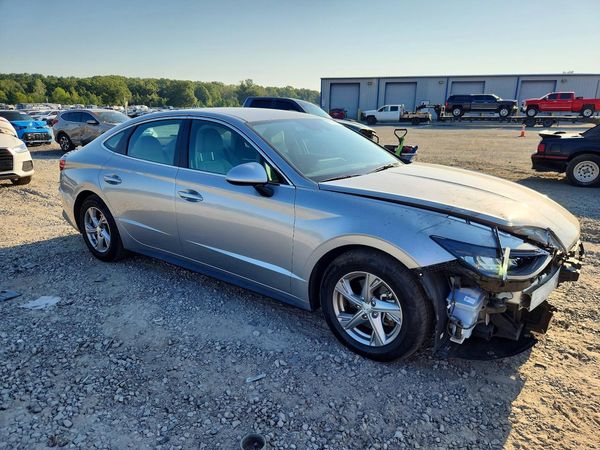 2020 HYUNDAI SONATA SE