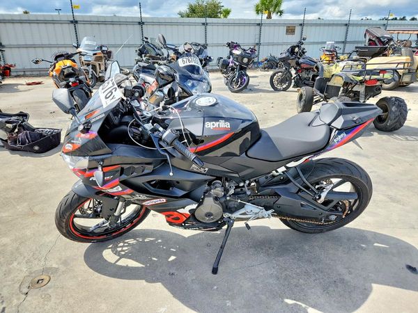 2026 APRILIA RS