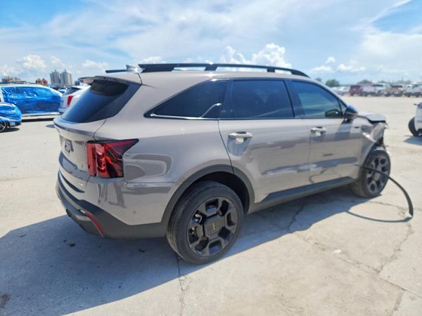 2025 KIA SORENTO