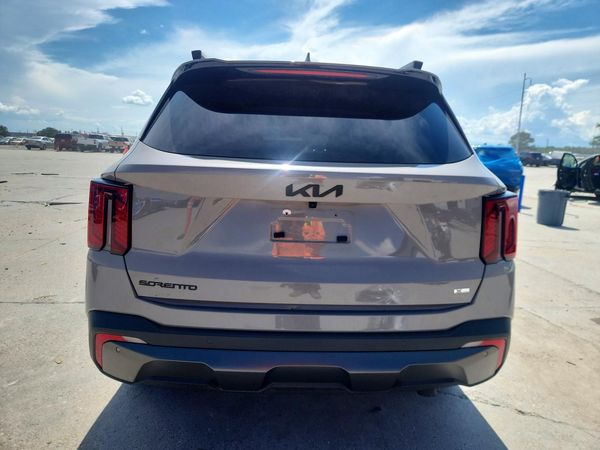 2025 KIA SORENTO