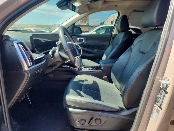 2025 KIA SORENTO