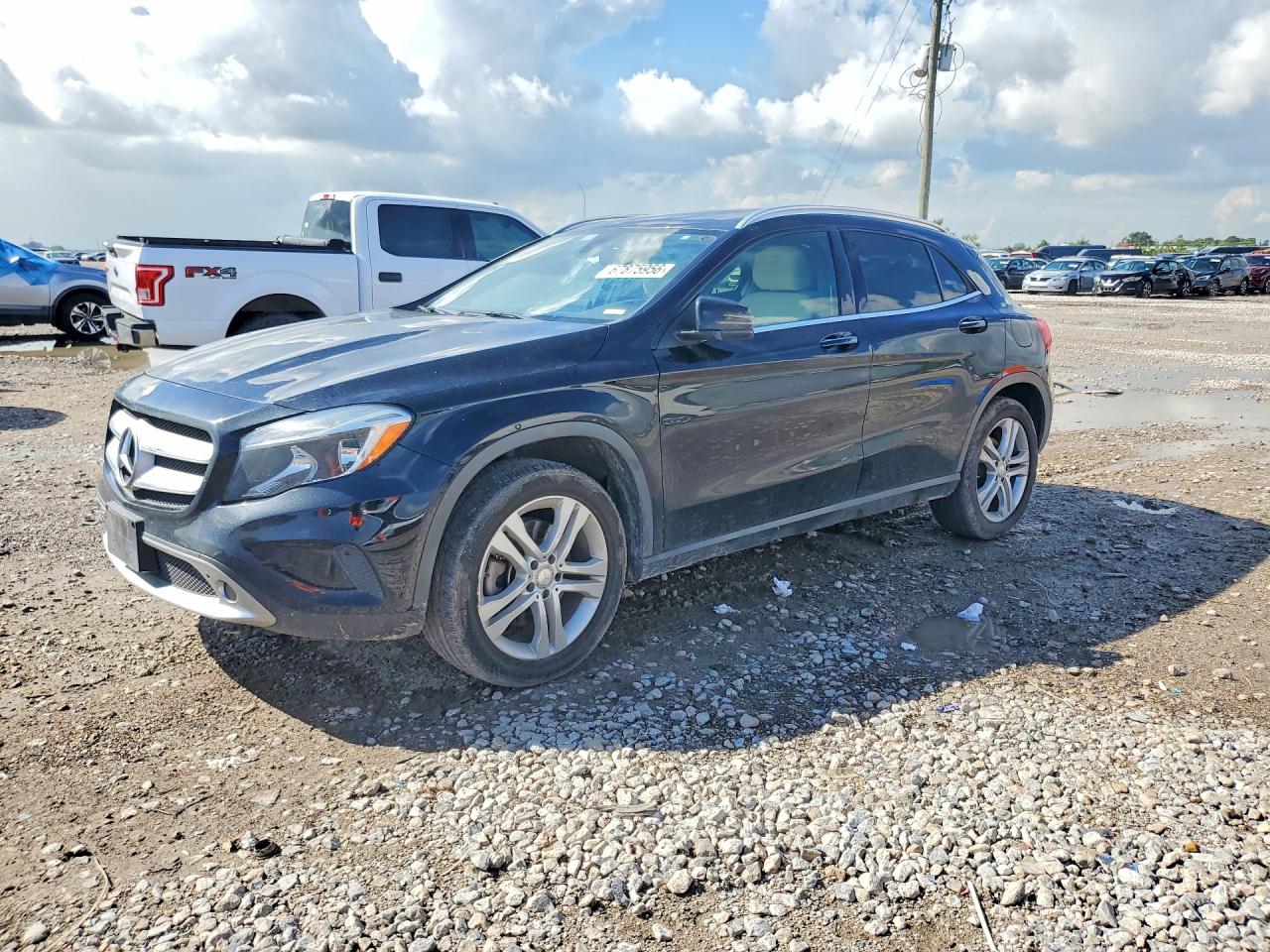 2016 MERCEDES-BENZ GLA GLA250