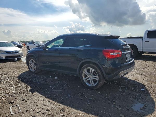 2016 MERCEDES-BENZ GLA GLA250