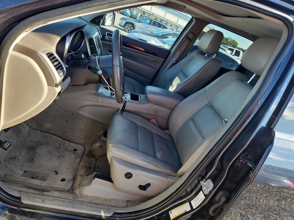 2012 JEEP GRAND CHER Laredo — DENT