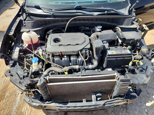 2021 HYUNDAI TUCSON — Engine bay