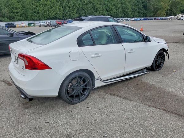 2017 VOLVO S60 Dynamic — PSRA