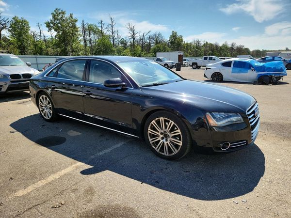2014 AUDI A8