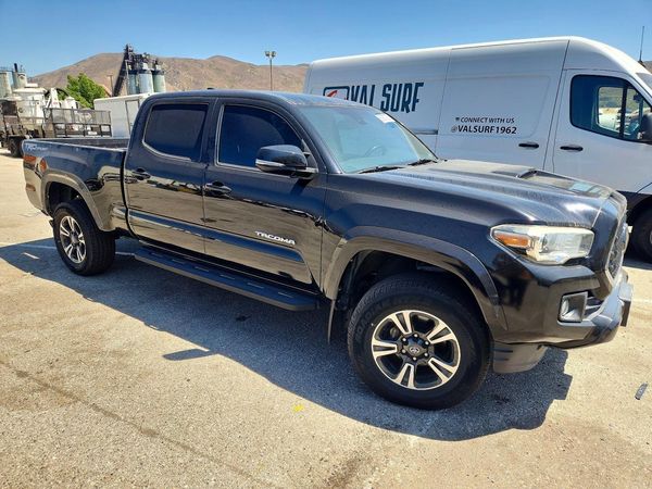 2018 TOYOTA TACOMA SR5/TRD Sport
