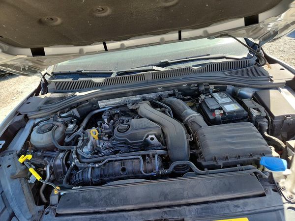2022 VOLKSWAGEN JETTA