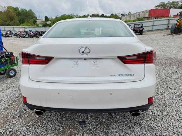 2016 LEXUS IS