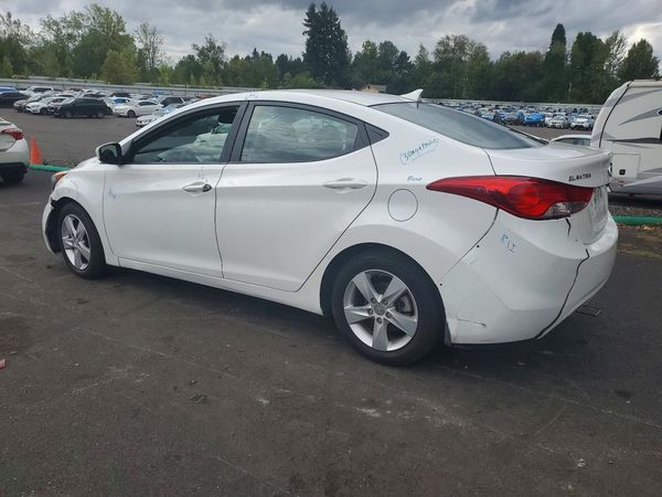2013 HYUNDAI ELANTRA