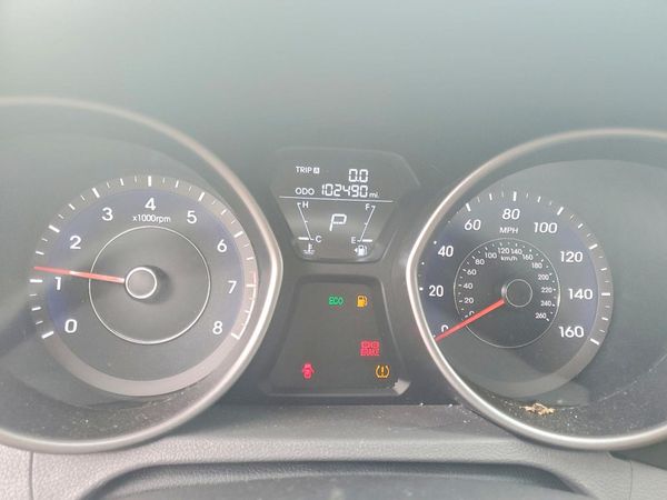 2013 HYUNDAI ELANTRA