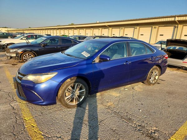 2015 TOYOTA CAMRY