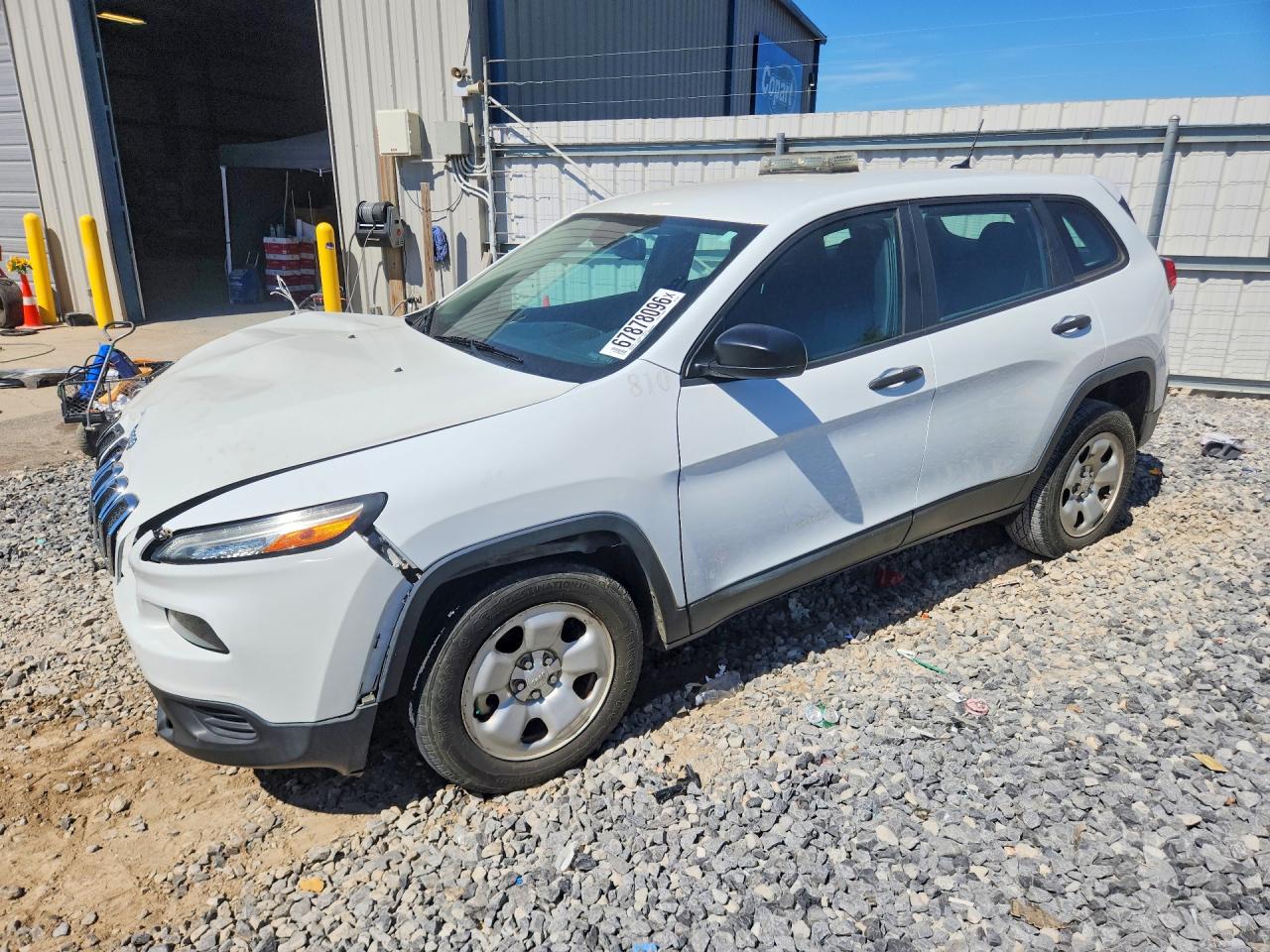 2016 JEEP CHEROKEE Sport — Front 3/4
