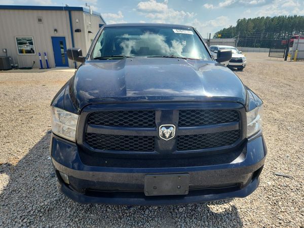 2013 RAM 1500 ST