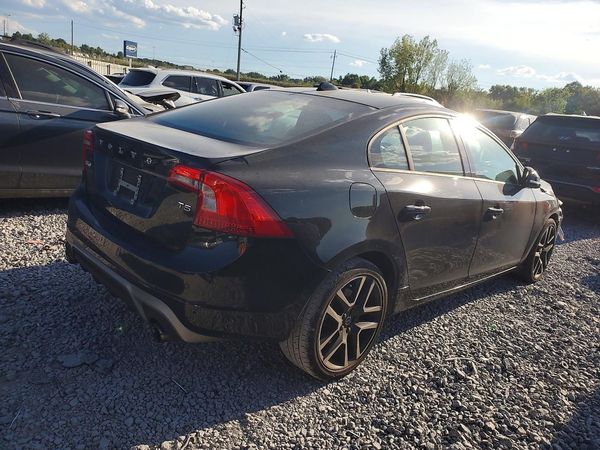 2017 VOLVO S60 Dynamic