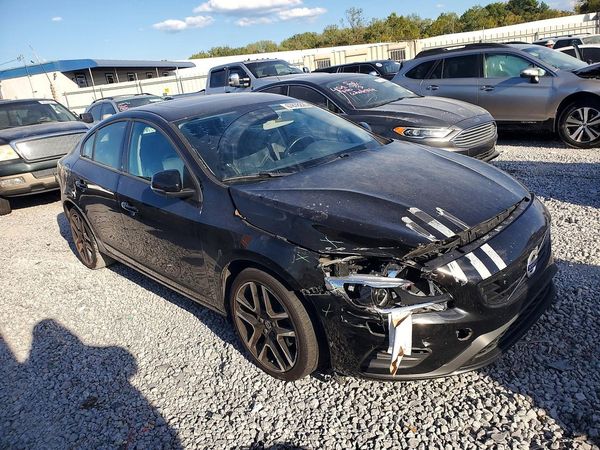2017 VOLVO S60 Dynamic