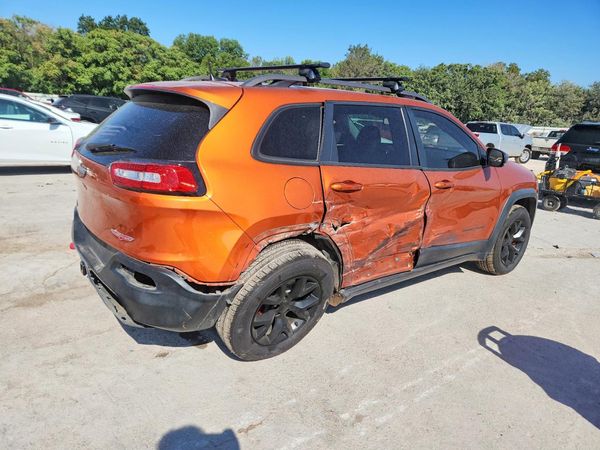 2016 JEEP CHEROKEE Trailhawk