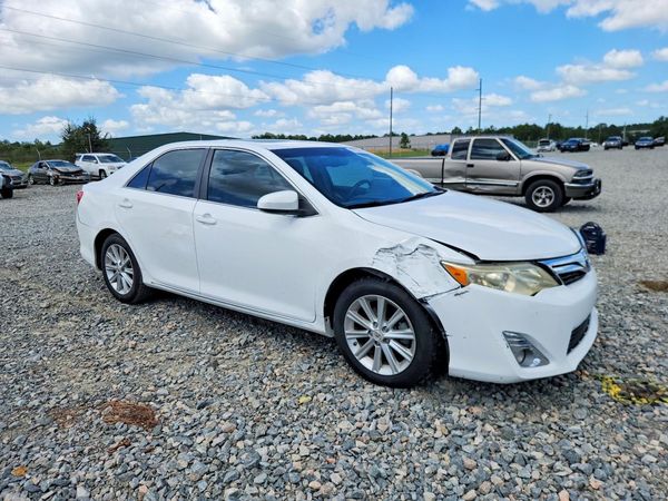 2012 TOYOTA CAMRY — Passenger 3/4
