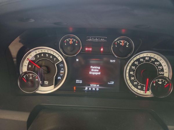 2016 RAM 1500 SLT