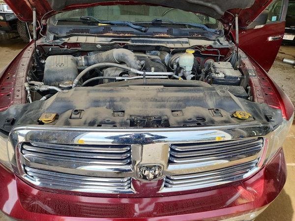 2016 RAM 1500 SLT