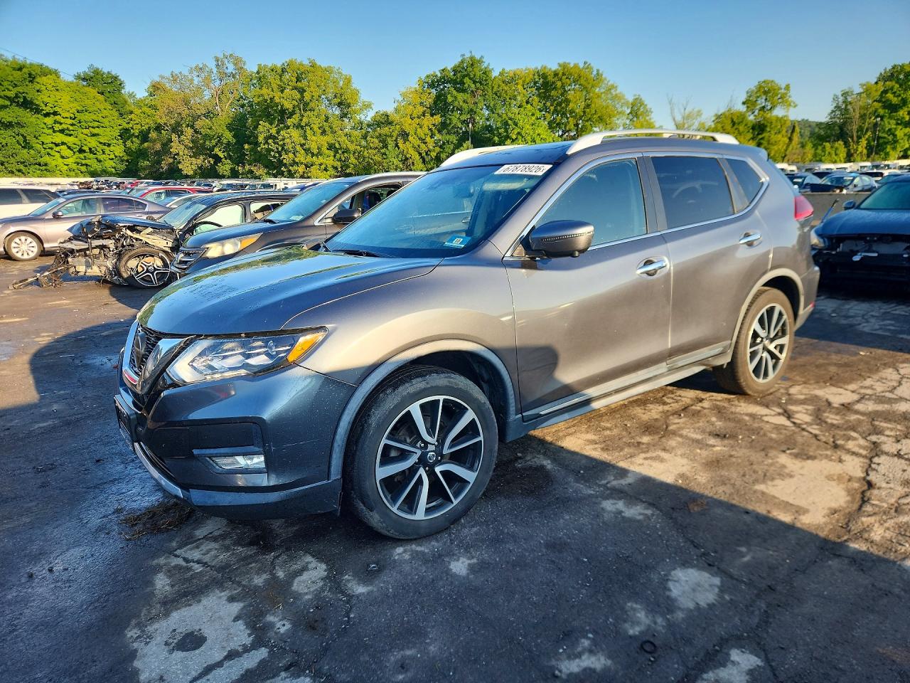 2018 NISSAN ROGUE — Front 3/4