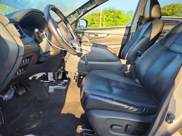 2018 NISSAN ROGUE — DENT