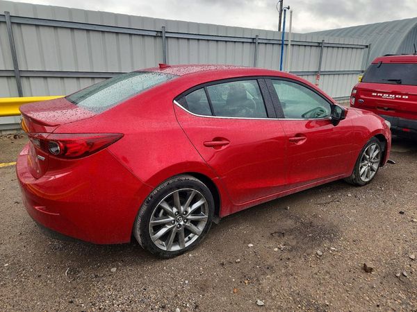 2018 MAZDA 3