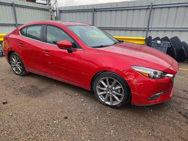2018 MAZDA 3