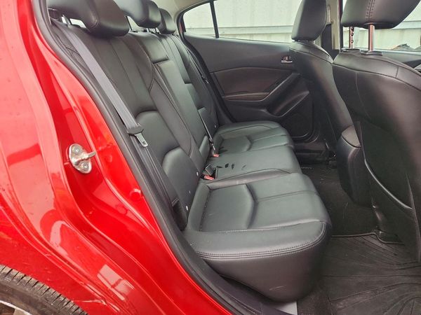 2018 MAZDA 3