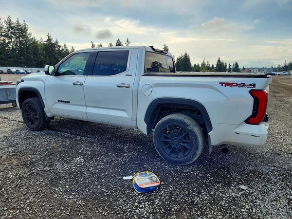 2023 TOYOTA TUNDRA