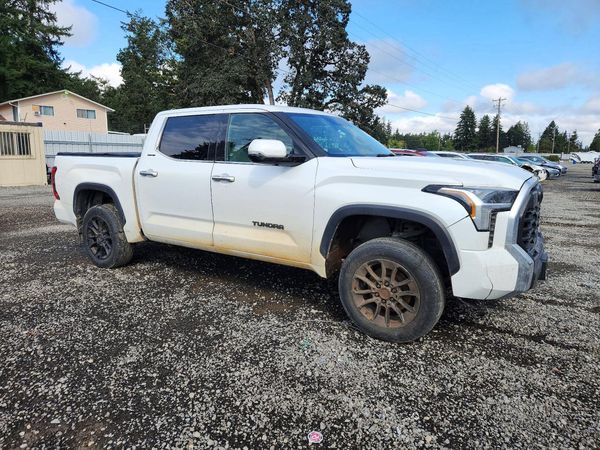 2023 TOYOTA TUNDRA