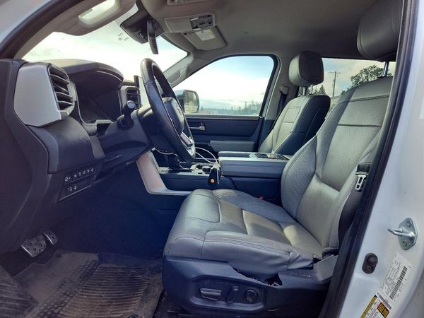 2023 TOYOTA TUNDRA